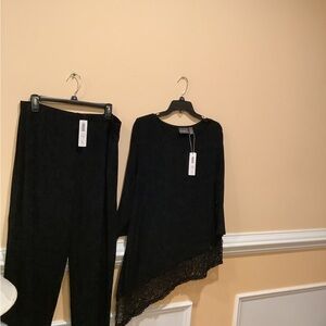 Chico’s ladies top and bottom